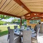 4 Bedroom Amazing Home In Frejus