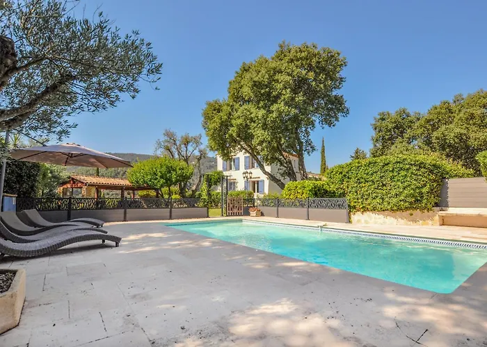 4 Bedroom Amazing Home In Frejus