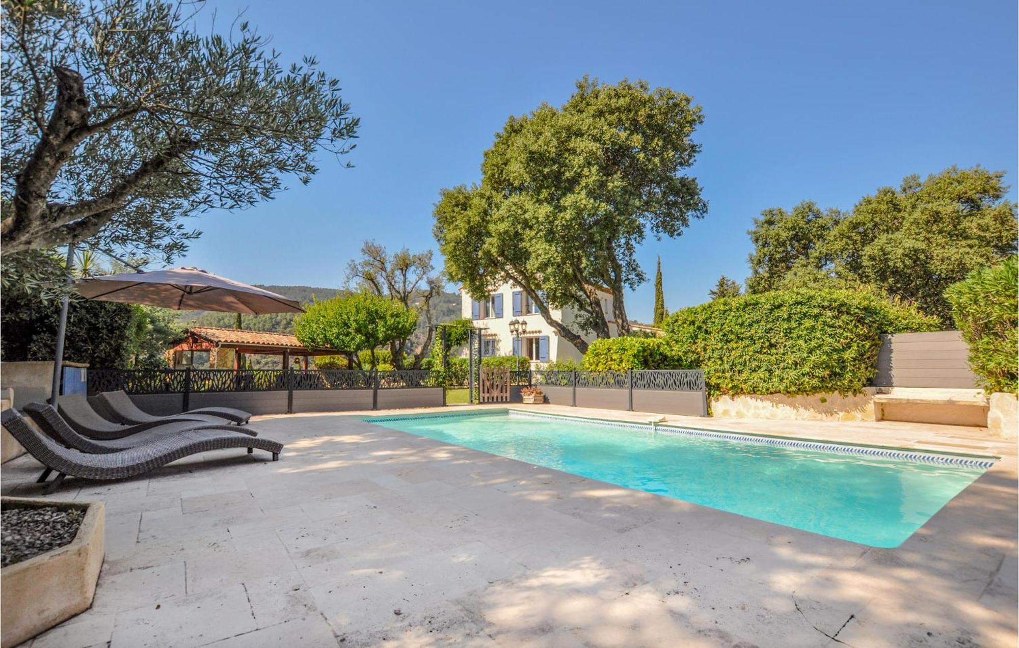 4 Bedroom Amazing In Casa vacanze *