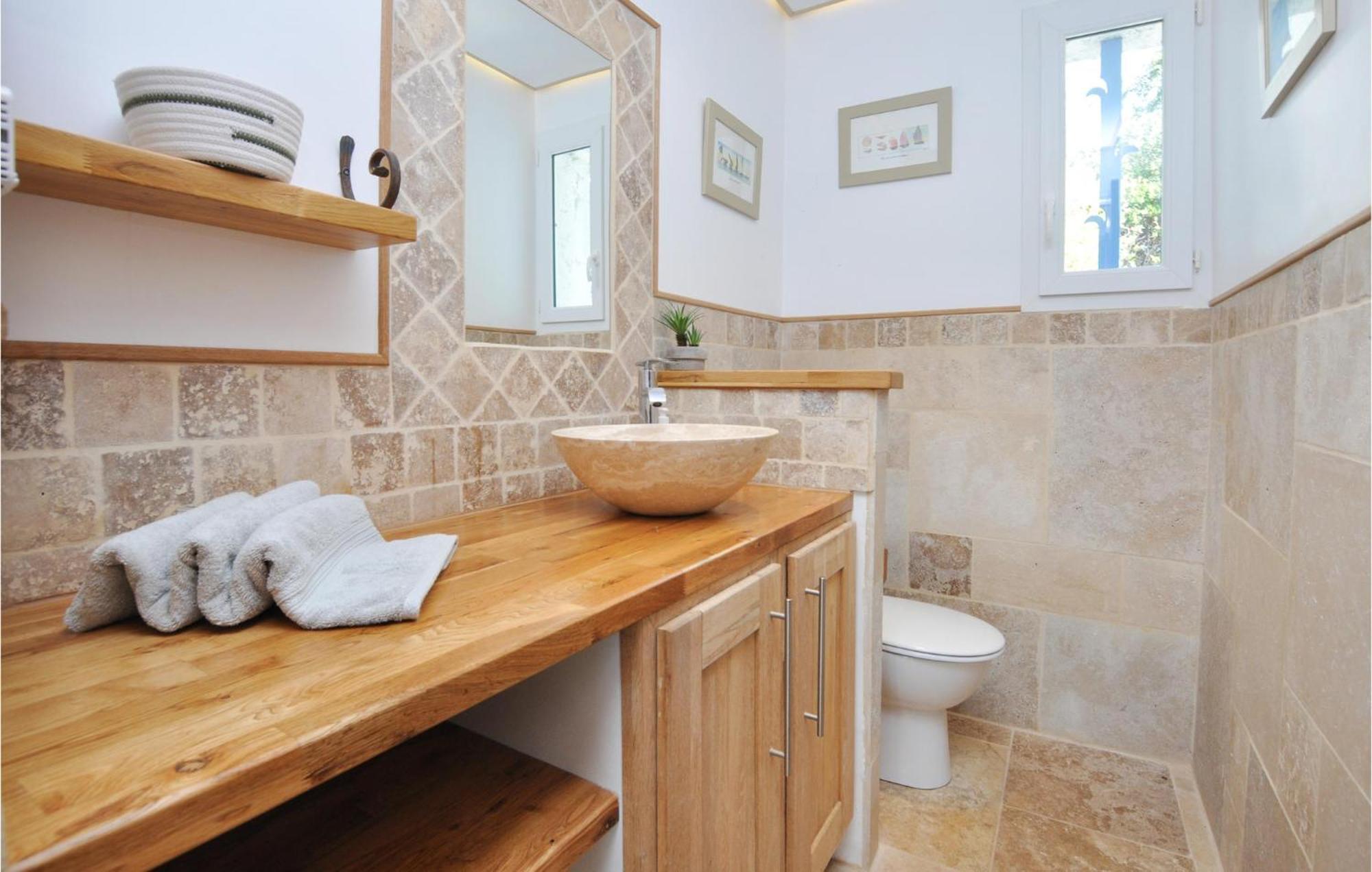 4 Bedroom Amazing In Hébergement de vacances