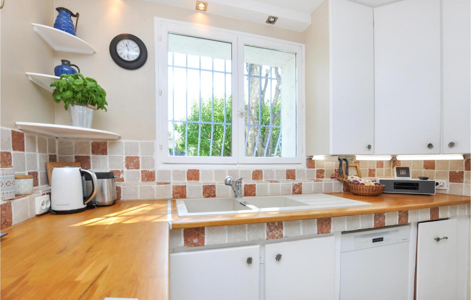 4 Bedroom Amazing In *